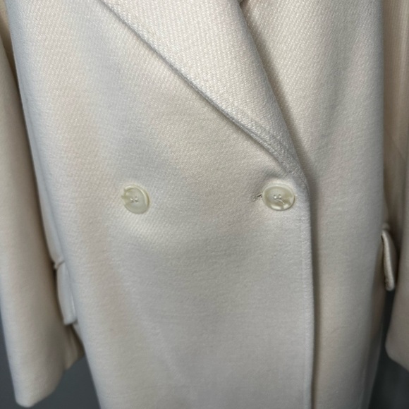 H&M Double Breasted Cream Coat. Size XXL. - Picture 5 of 13